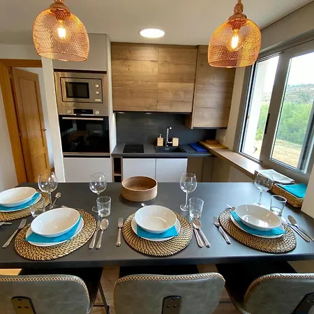 Prime Loft Pirineos 公寓 Sabiñánigo